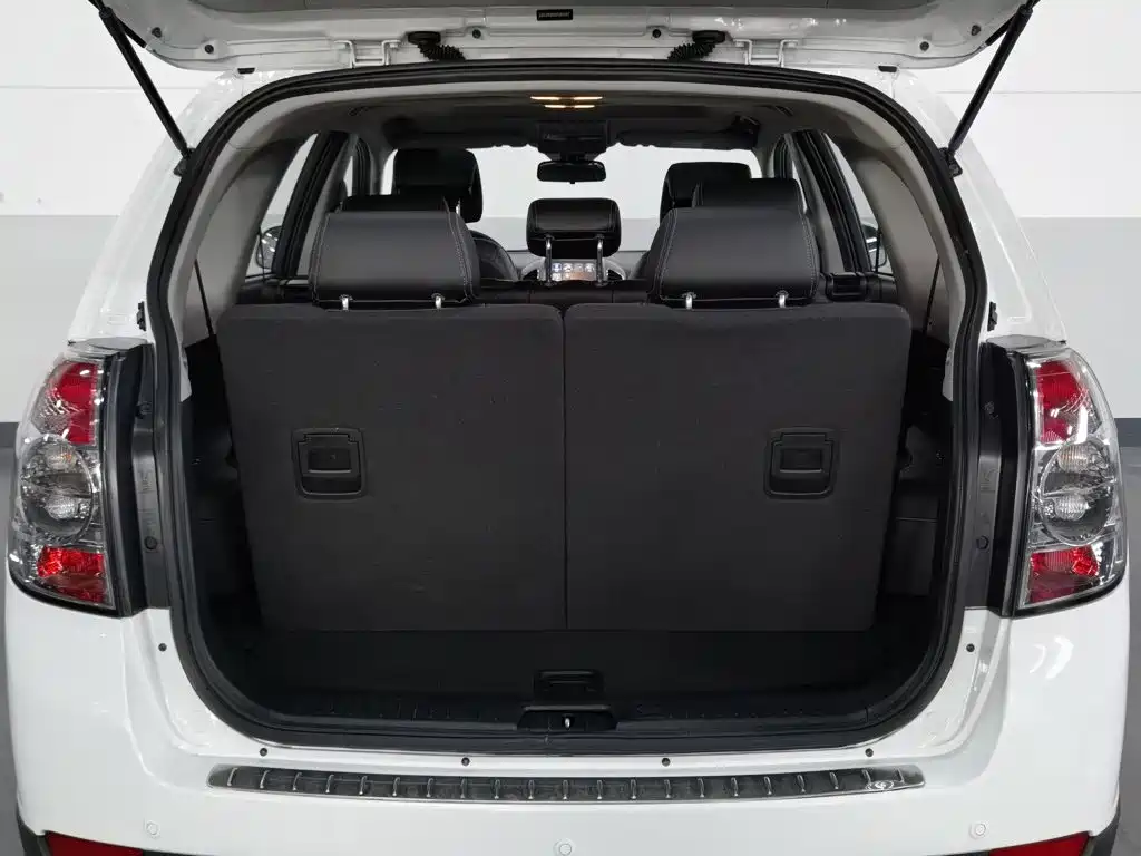 Chevrolet Captiva — миниатюра 16