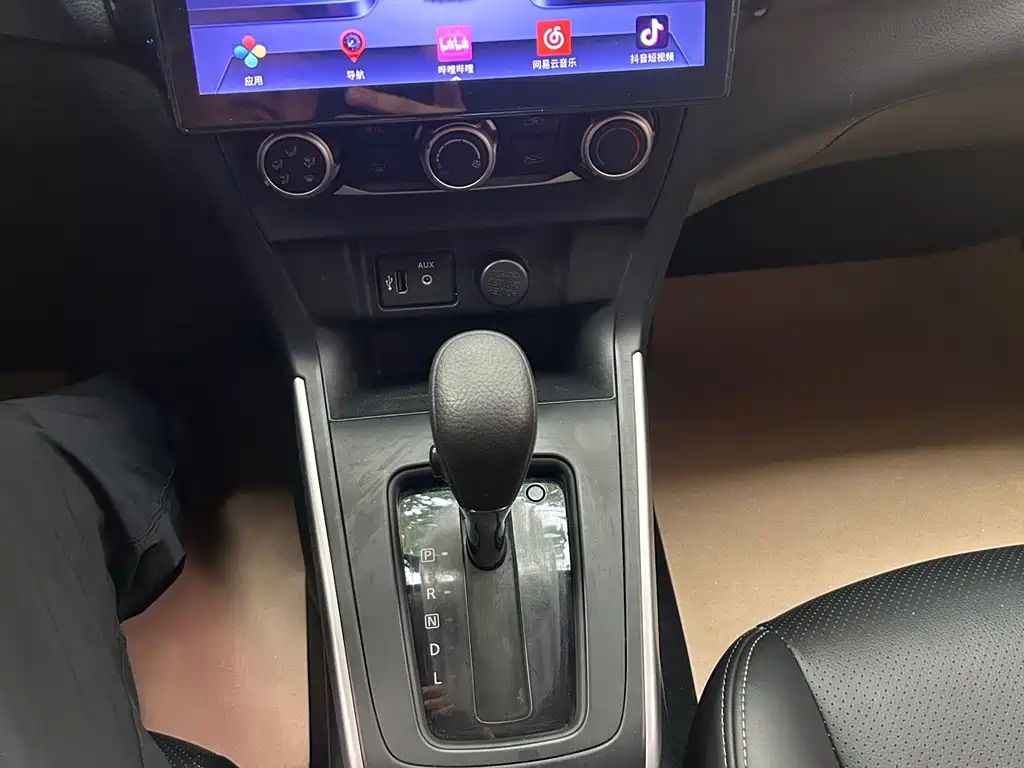 Nissan Sylphy — миниатюра 16