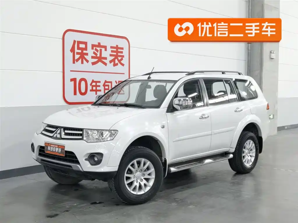 Mitsubishi Pajero Sport 2016