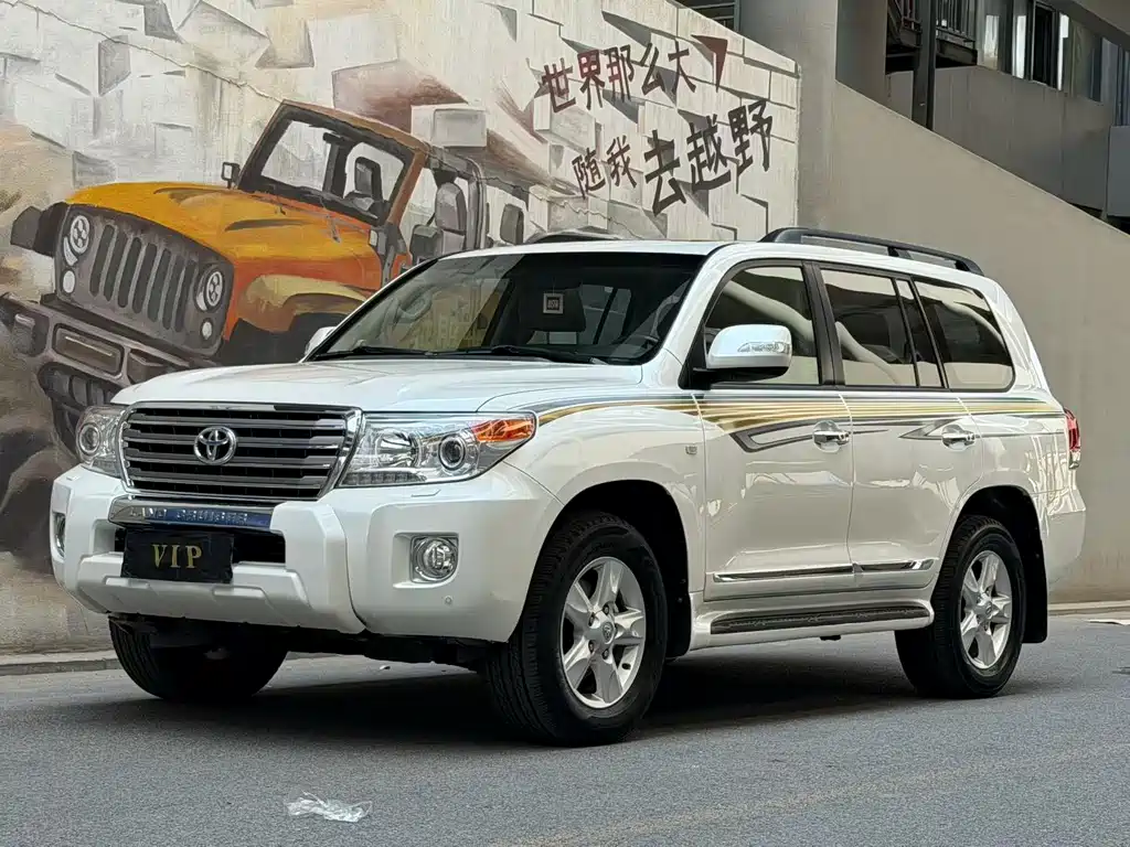 Toyota Land Cruiser 2010