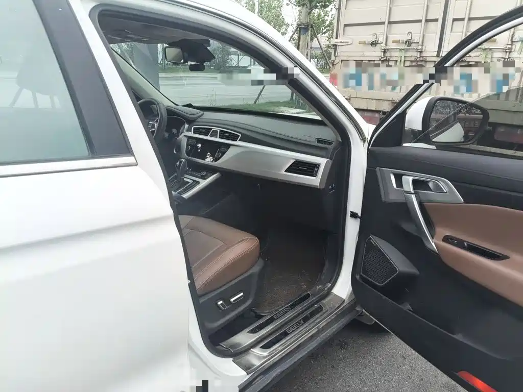 Geely Boyue — миниатюра 19