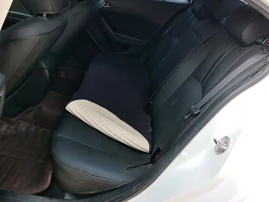 Mazda 3 Axela — миниатюра 11