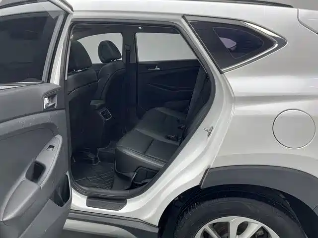 Hyundai Tucson — миниатюра 8