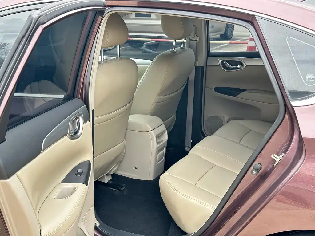 Nissan Sylphy — миниатюра 6