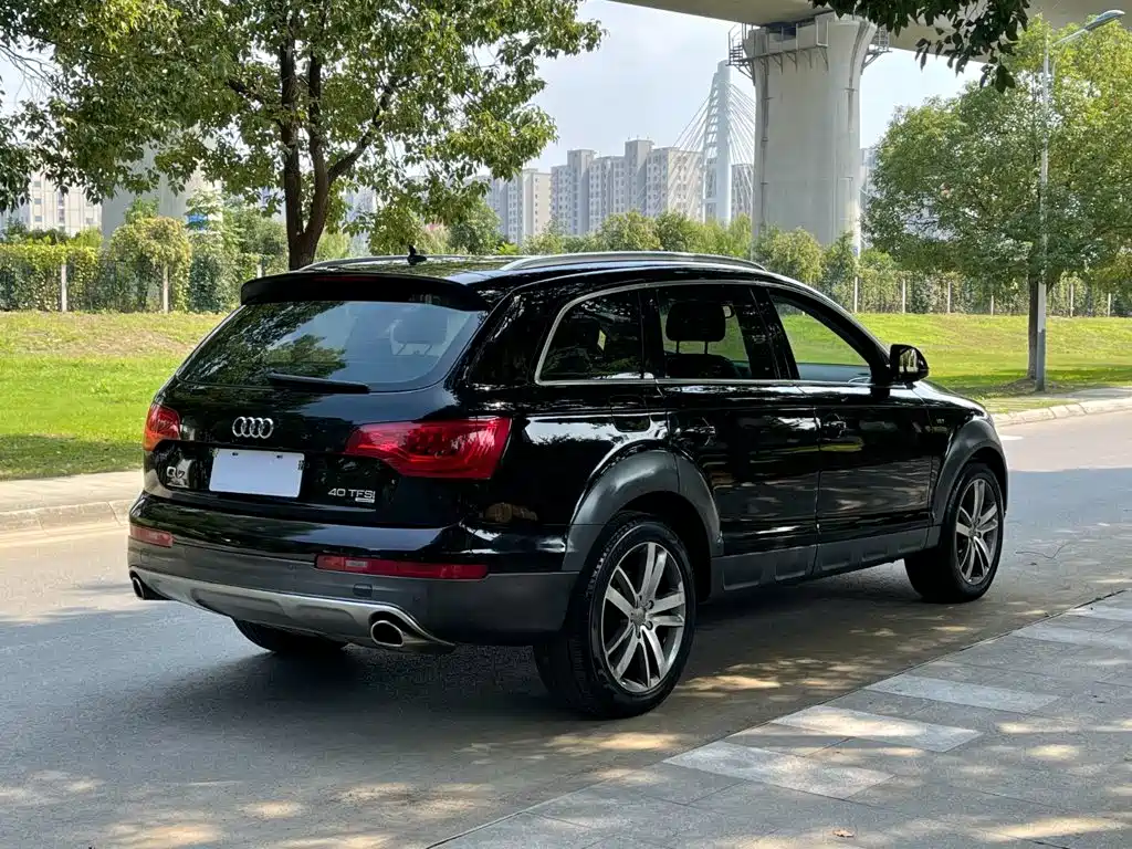 Audi Q7 — миниатюра 8