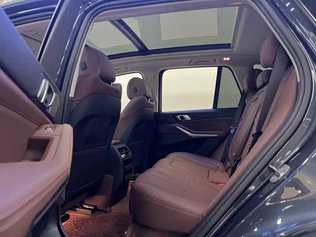 BMW X5 (Import) — миниатюра 8