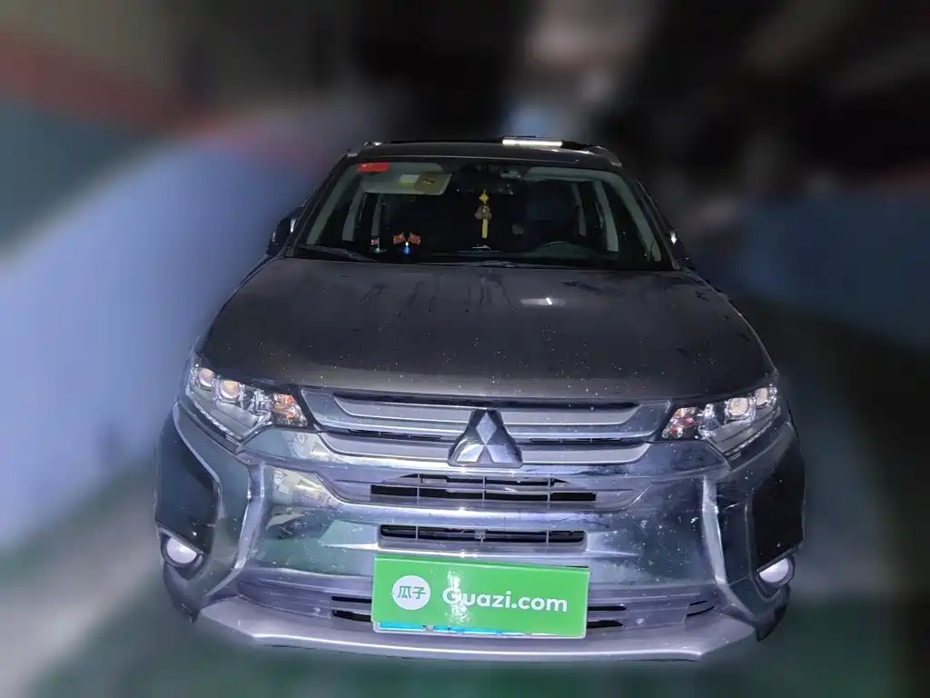 Mitsubishi Outlander — миниатюра 24