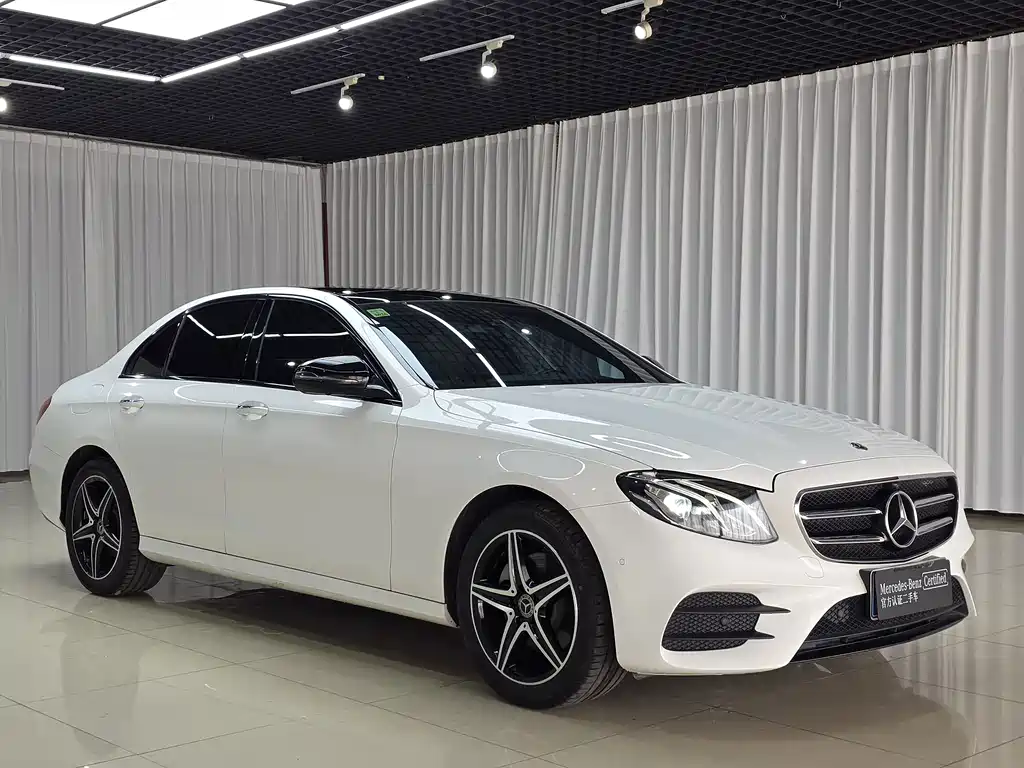 Mercedes-Benz E-Class (Import) — миниатюра 3