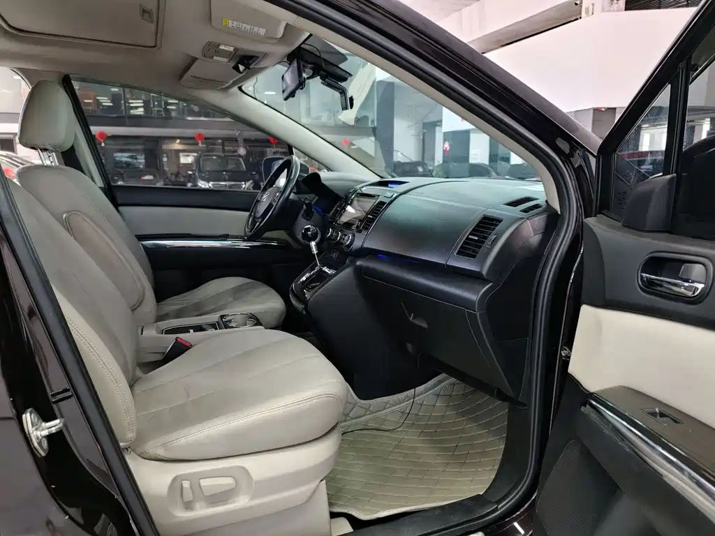 Mazda 8 — миниатюра 10
