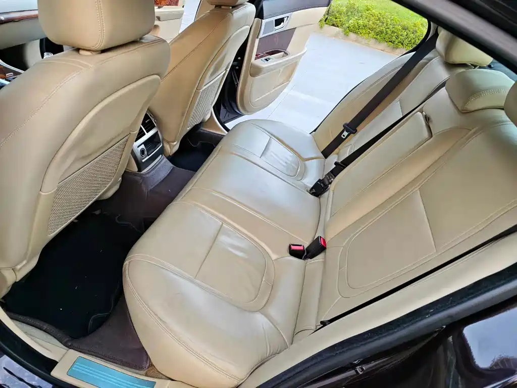 Jaguar XF — миниатюра 6