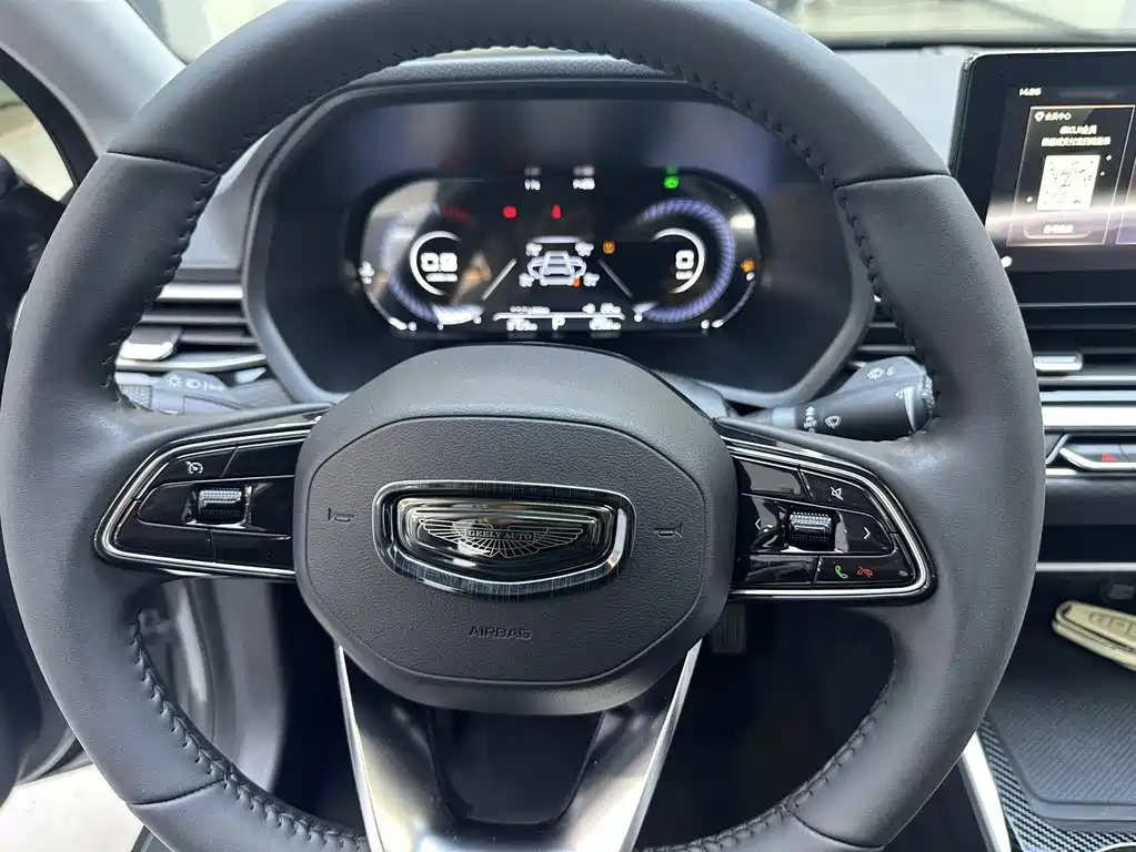 Geely Emgrand — миниатюра 19