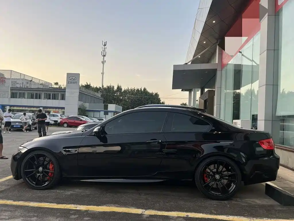 BMW M3 — миниатюра 4