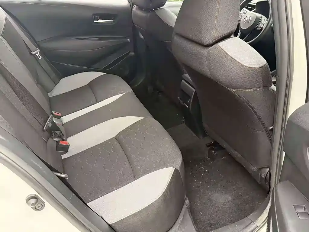 Toyota Corolla — миниатюра 6