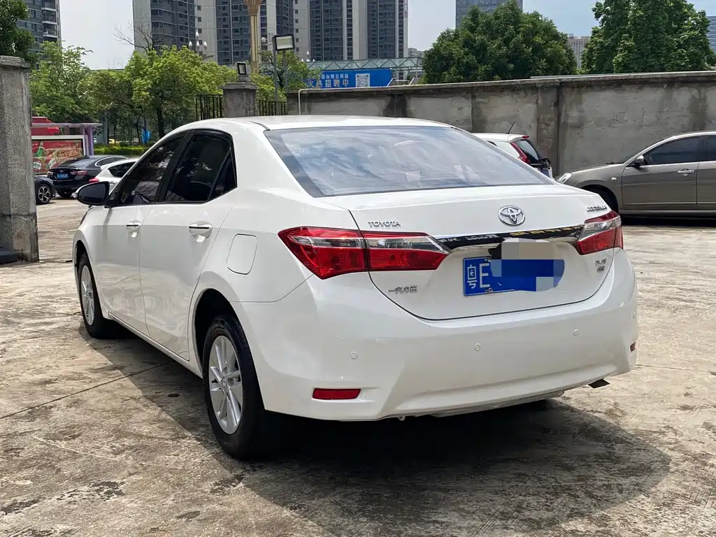 Toyota Corolla — миниатюра 6
