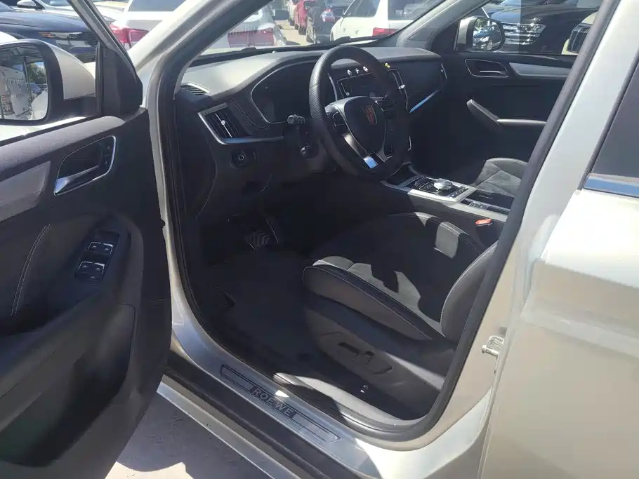 Roewe RX5 New Energy — миниатюра 9