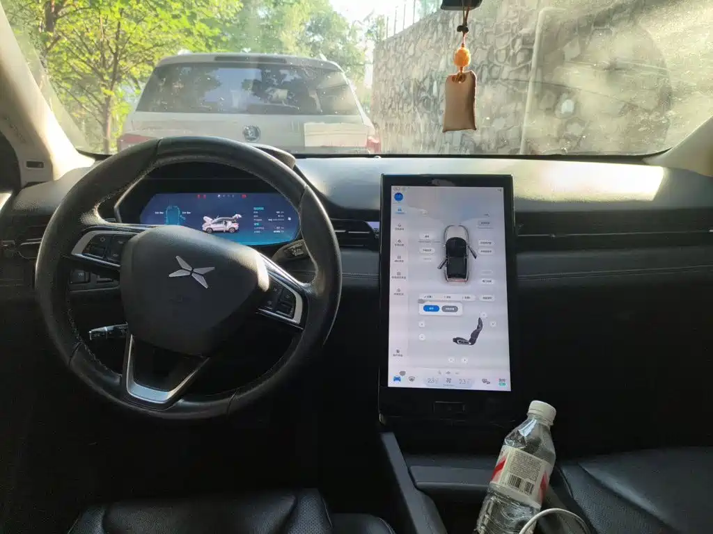 XPeng G3 — миниатюра 10