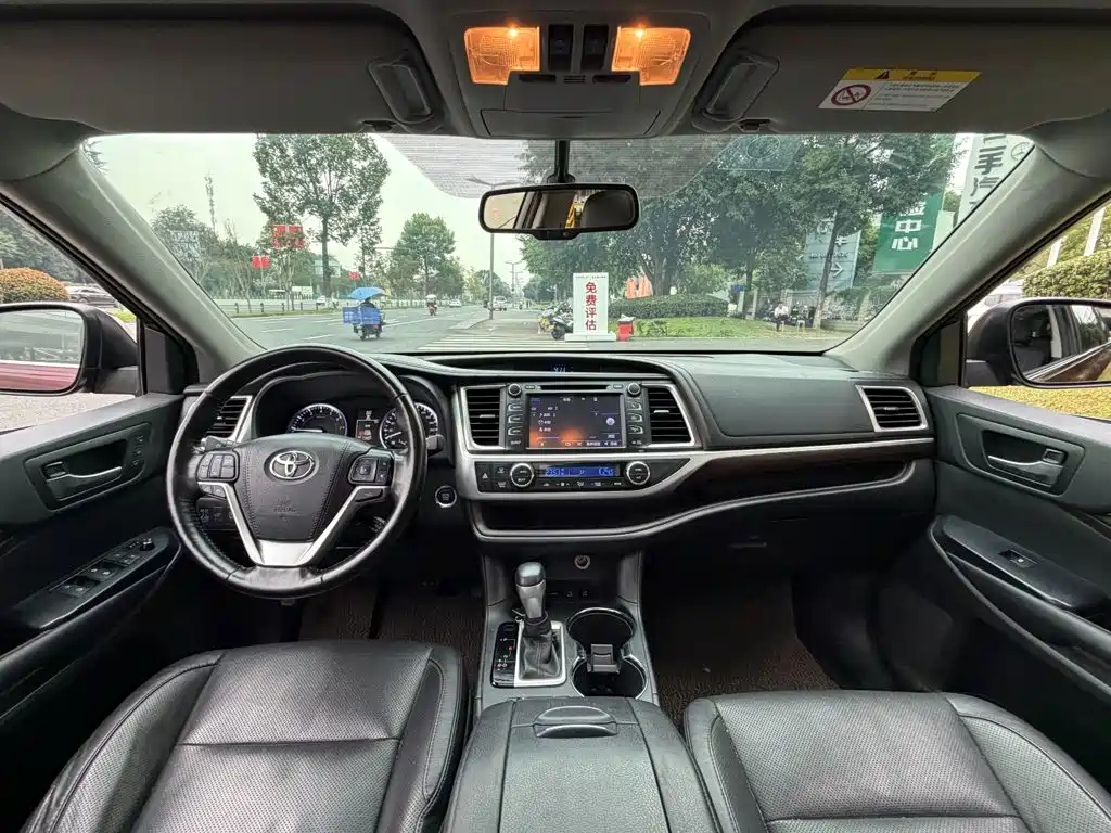 Toyota Highlander — миниатюра 13