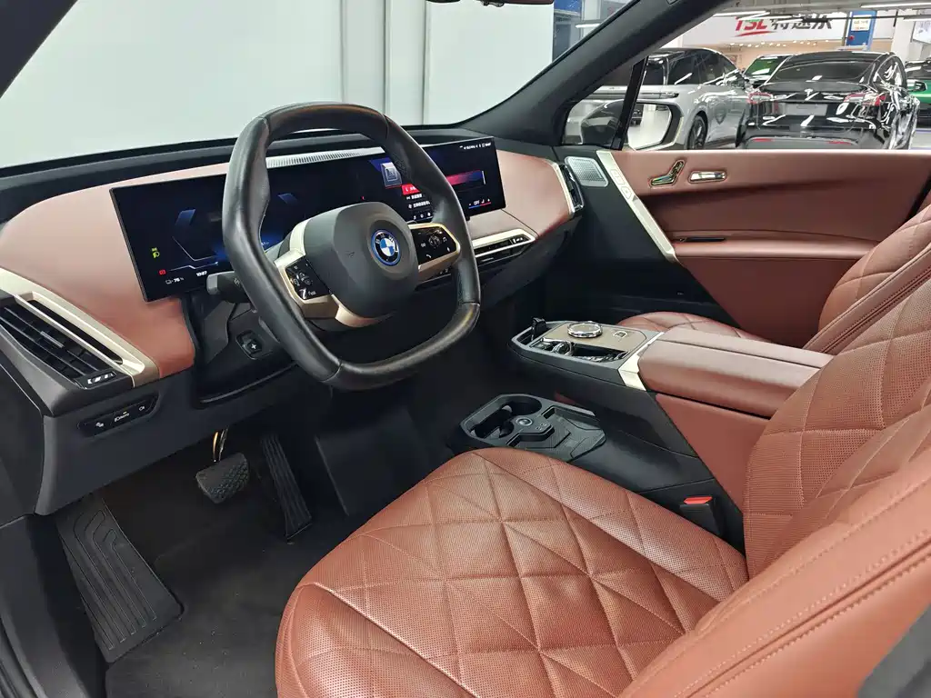 BMW iX M60 — миниатюра 19