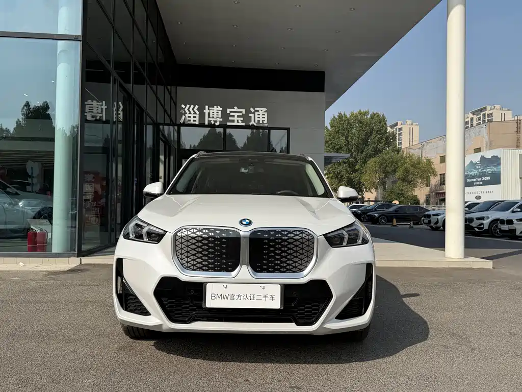 BMW iX1 — миниатюра 2