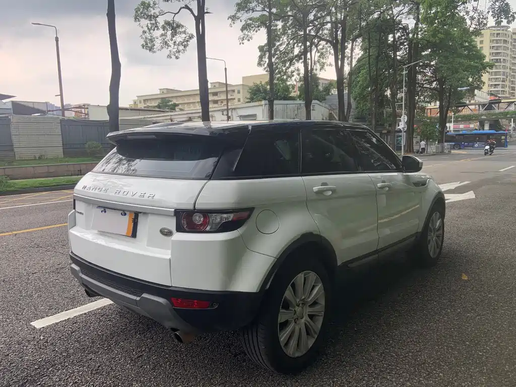 Land Rover Evoque — миниатюра 6