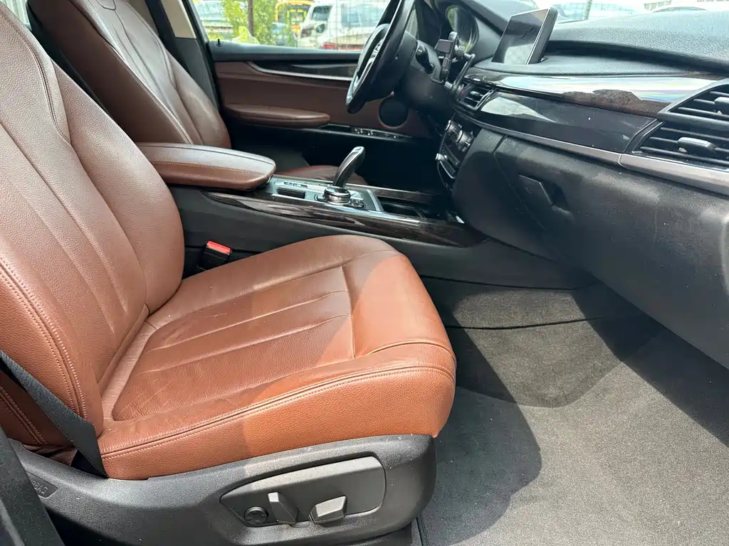 BMW X5 (Import) — миниатюра 19
