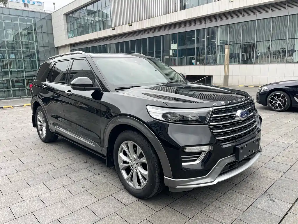 Ford Explorer — миниатюра 7