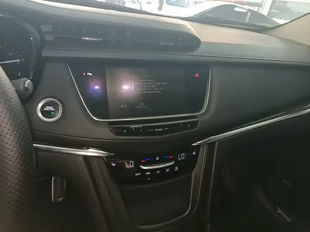 Cadillac XT5 — миниатюра 13