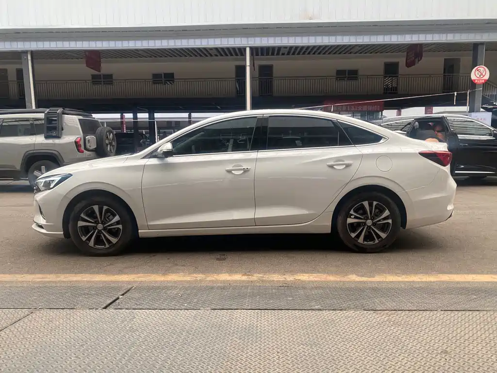 Changan Eado — миниатюра 11