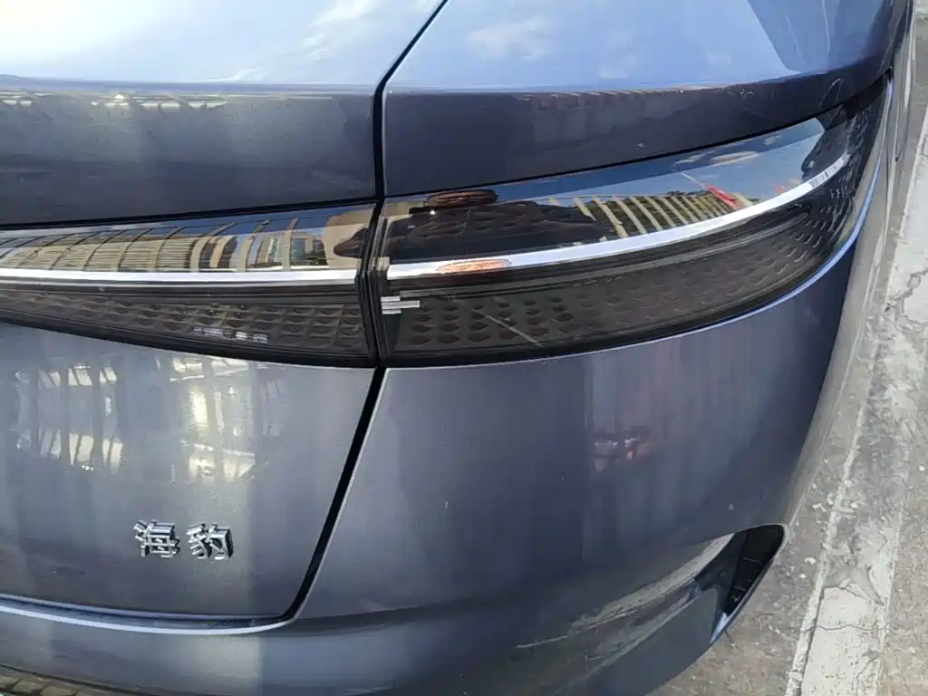 BYD Seal — миниатюра 8