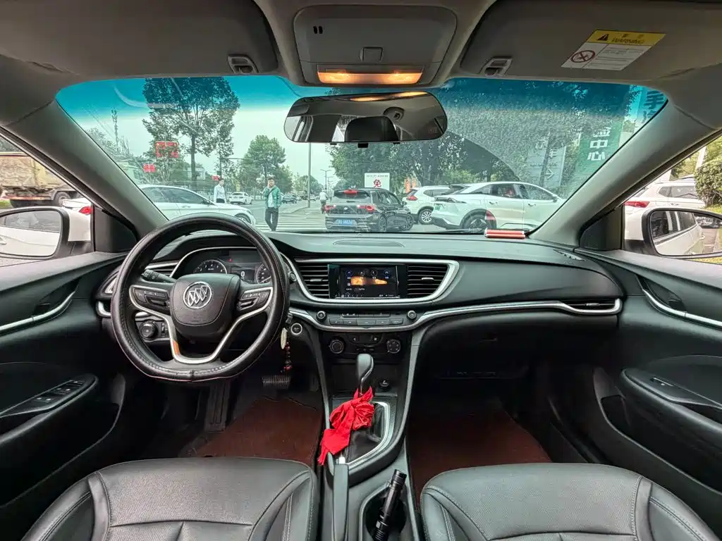 Buick Excelle — миниатюра 13