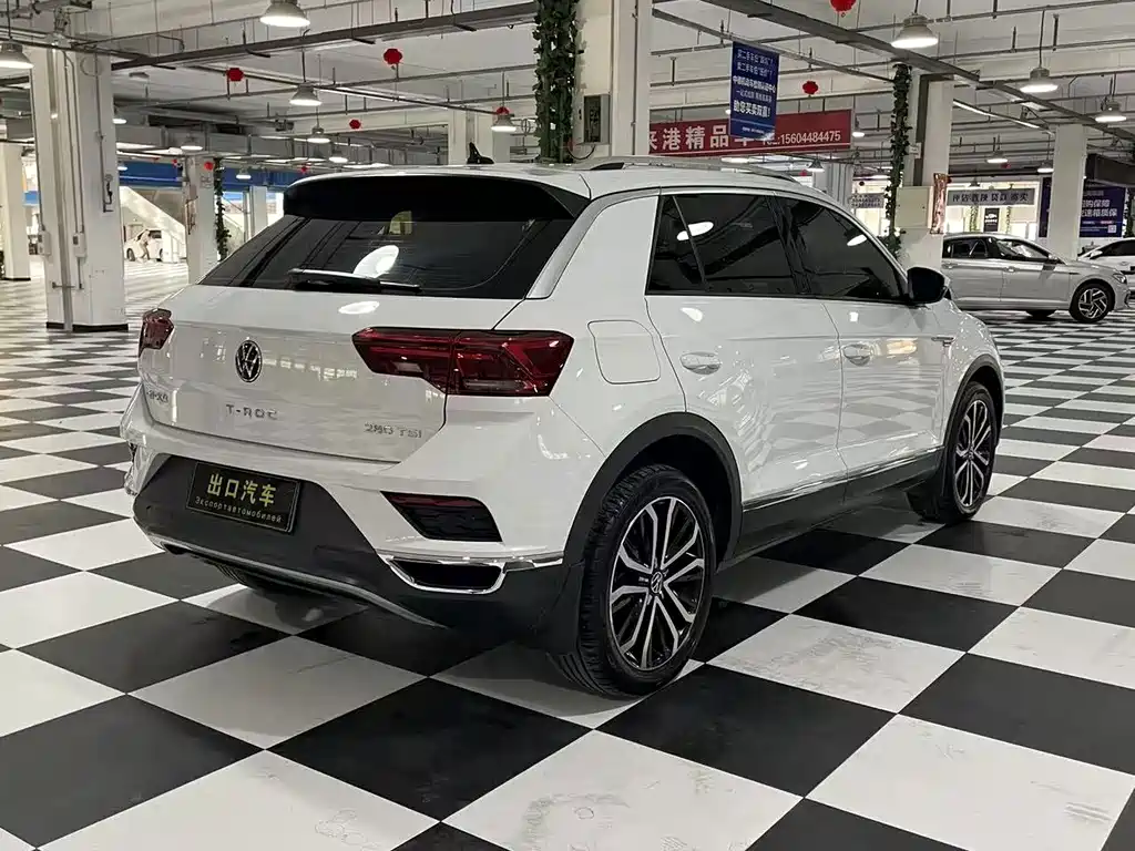 Volkswagen T-Roc — миниатюра 8