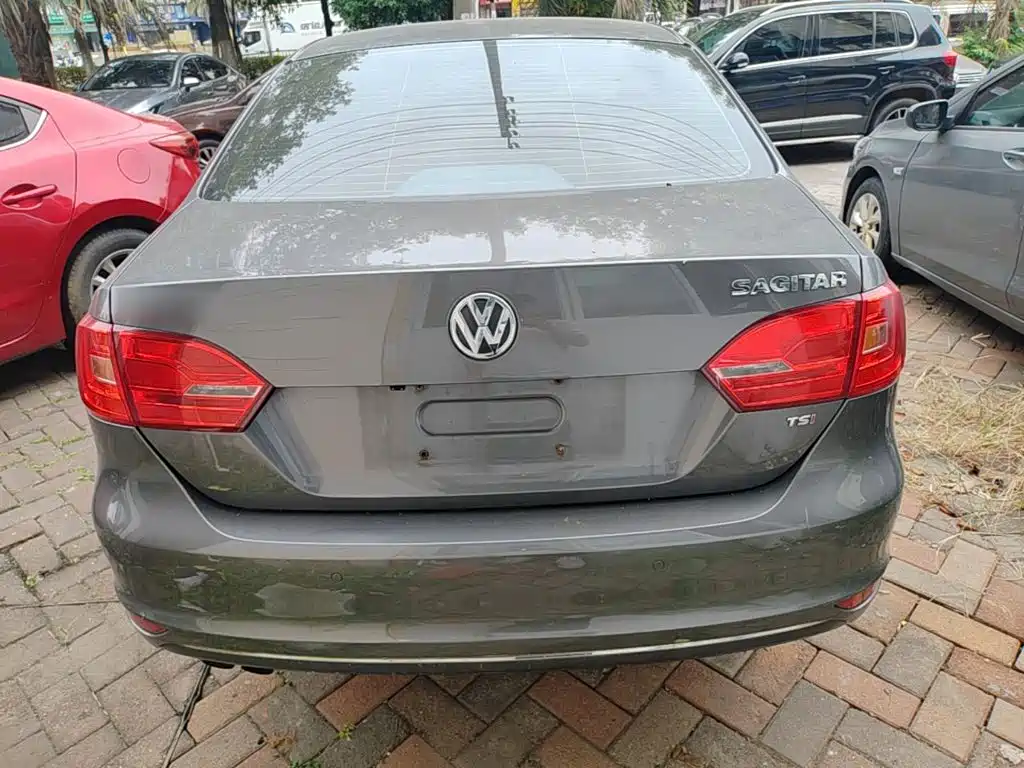 Volkswagen Sagitar — миниатюра 6