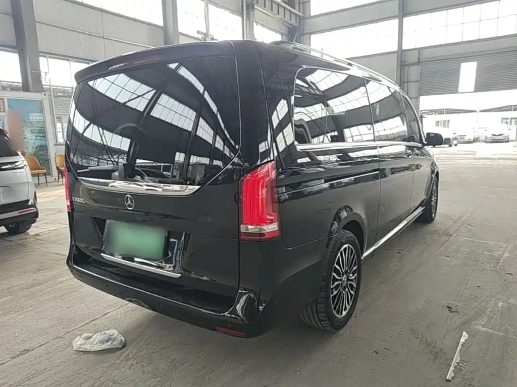 Mercedes-Benz V-Class — миниатюра 7