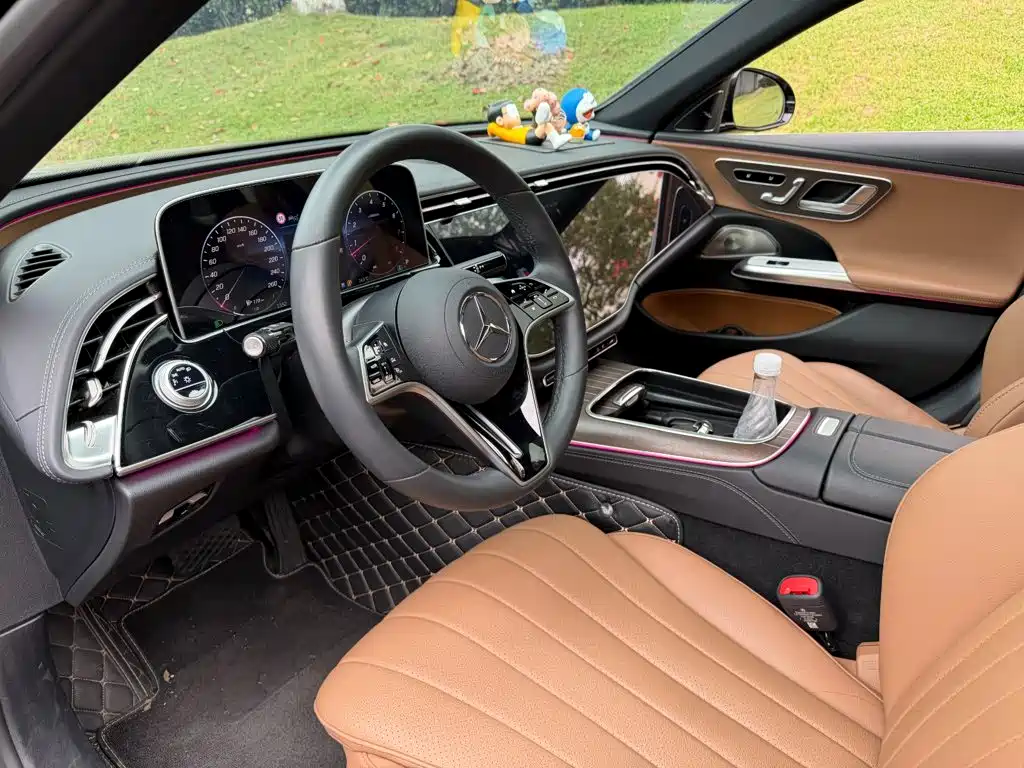 Mercedes-Benz E-Class — миниатюра 7
