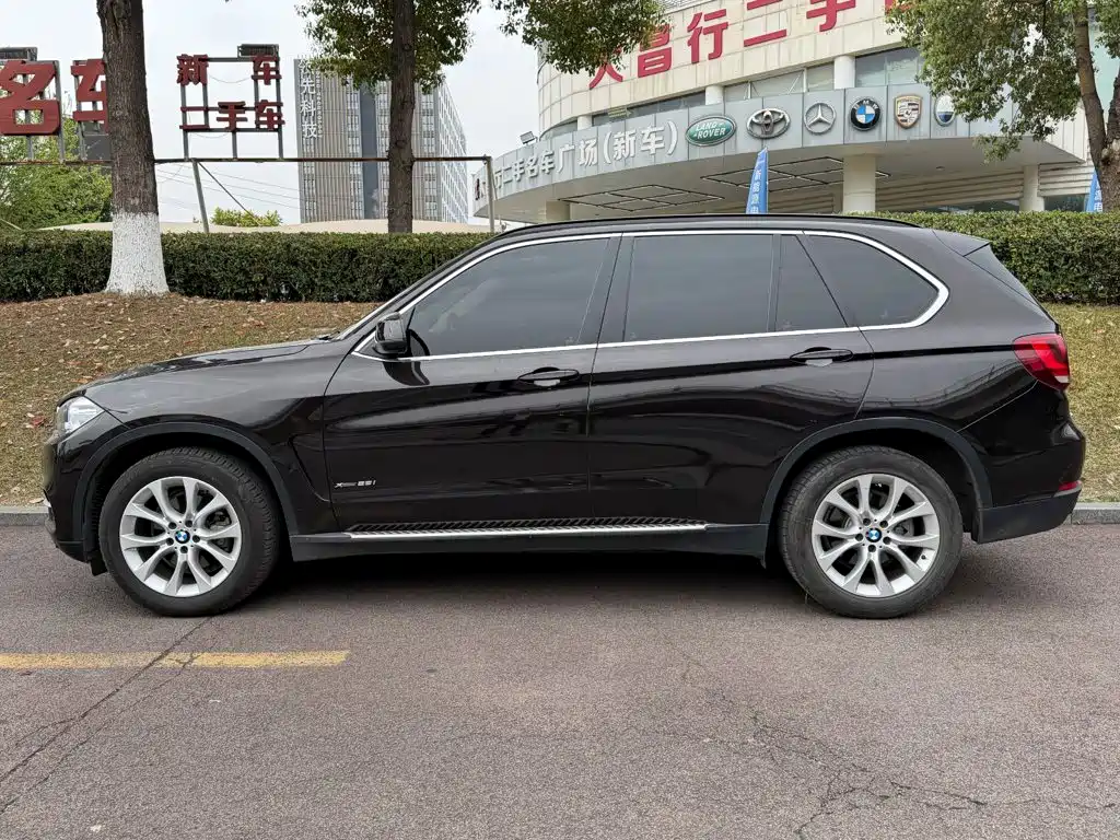 BMW X5 (Import) — миниатюра 3