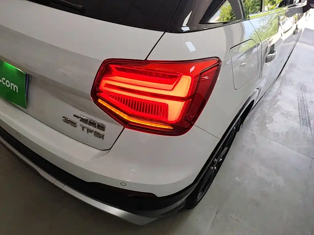 Audi Q2L — миниатюра 8