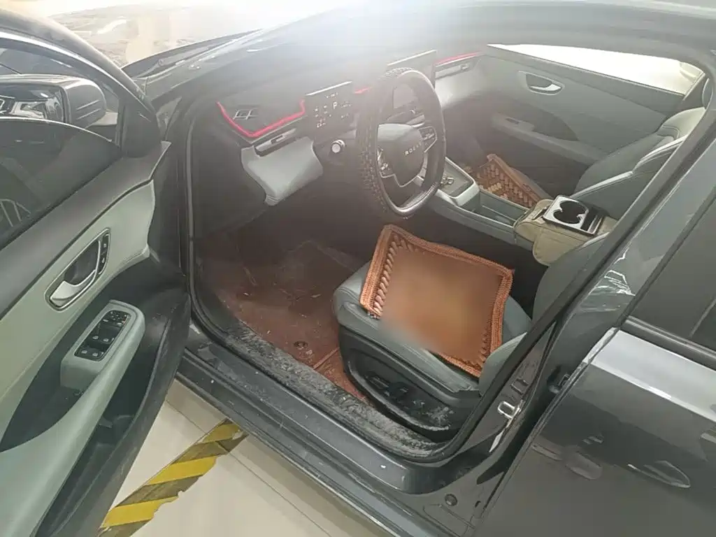 Roewe D6 — миниатюра 16