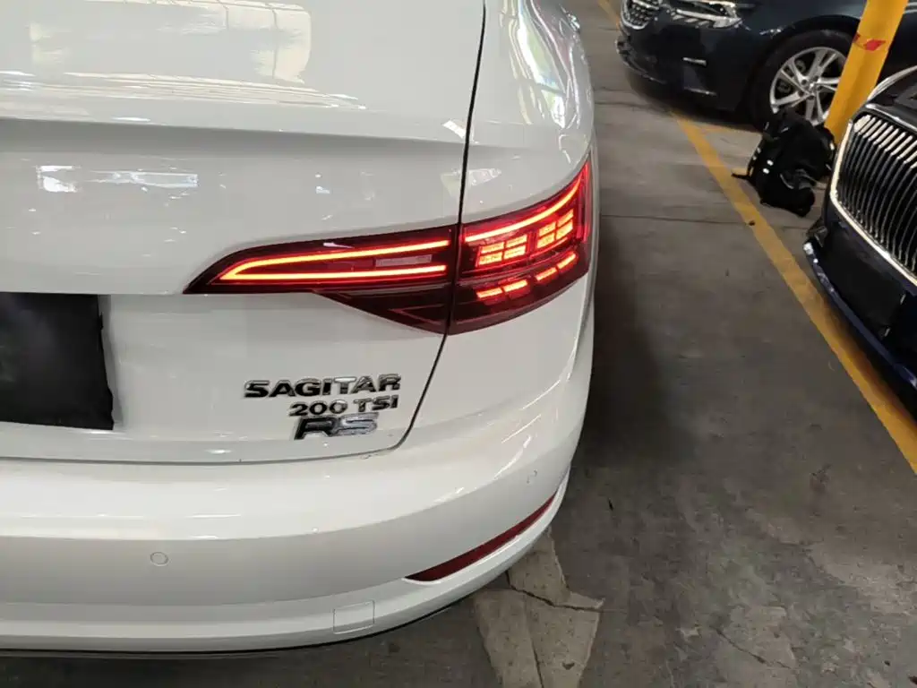 Volkswagen Sagitar — миниатюра 8