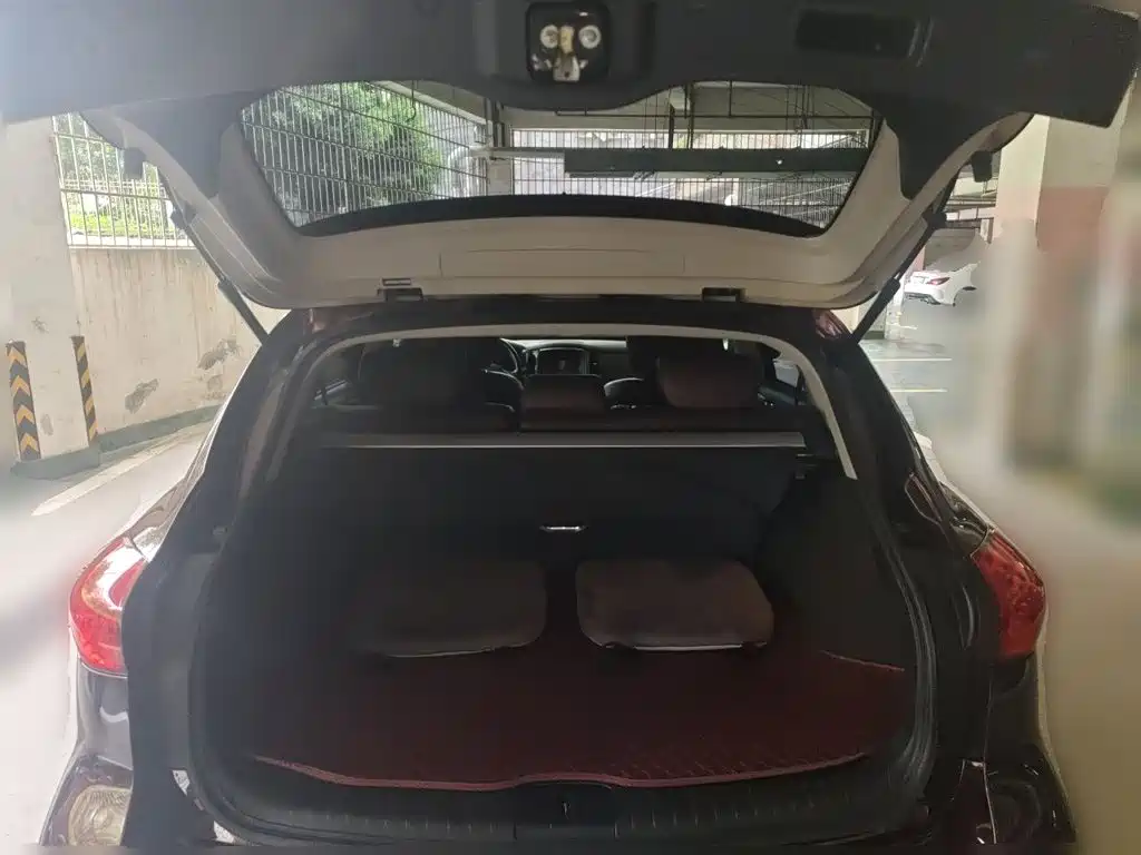 Infiniti QX50 — миниатюра 10