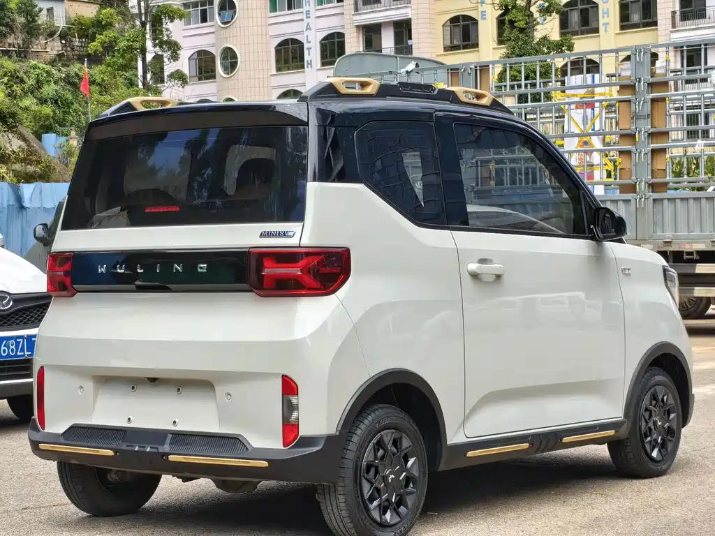 Wuling MINIEV — миниатюра 16