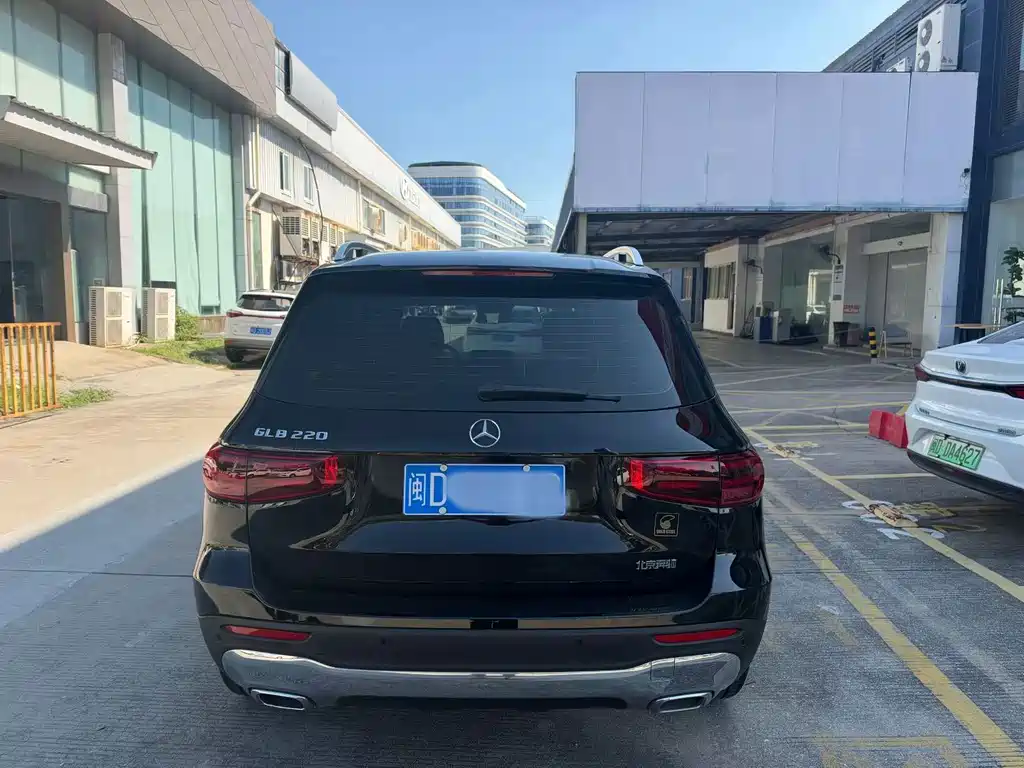 Mercedes-Benz GLB — миниатюра 3