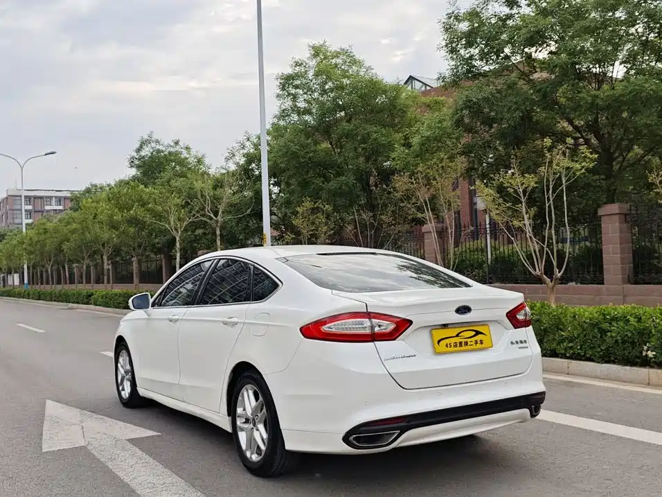 Ford Mondeo — миниатюра 2
