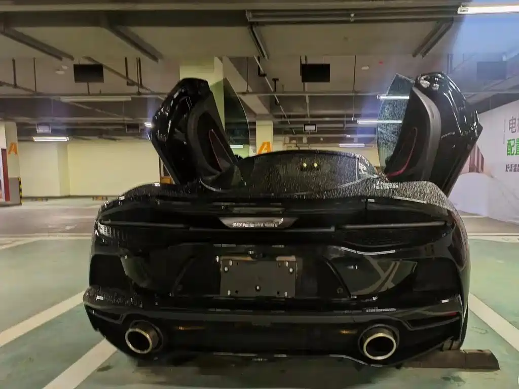 McLaren GT — миниатюра 4