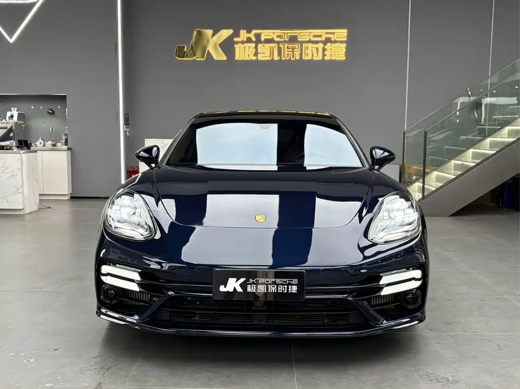 Porsche Panamera — миниатюра 2