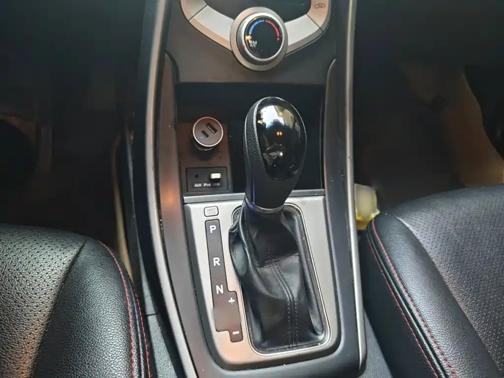 Hyundai Elantra Langdong — миниатюра 7