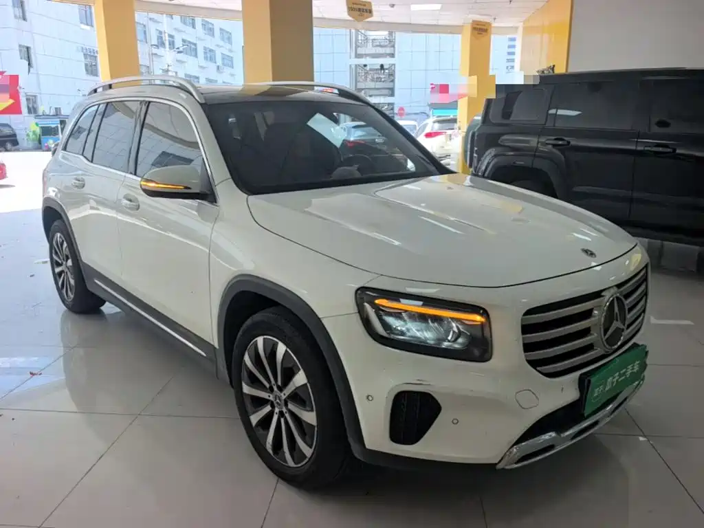Mercedes-Benz GLB — миниатюра 4