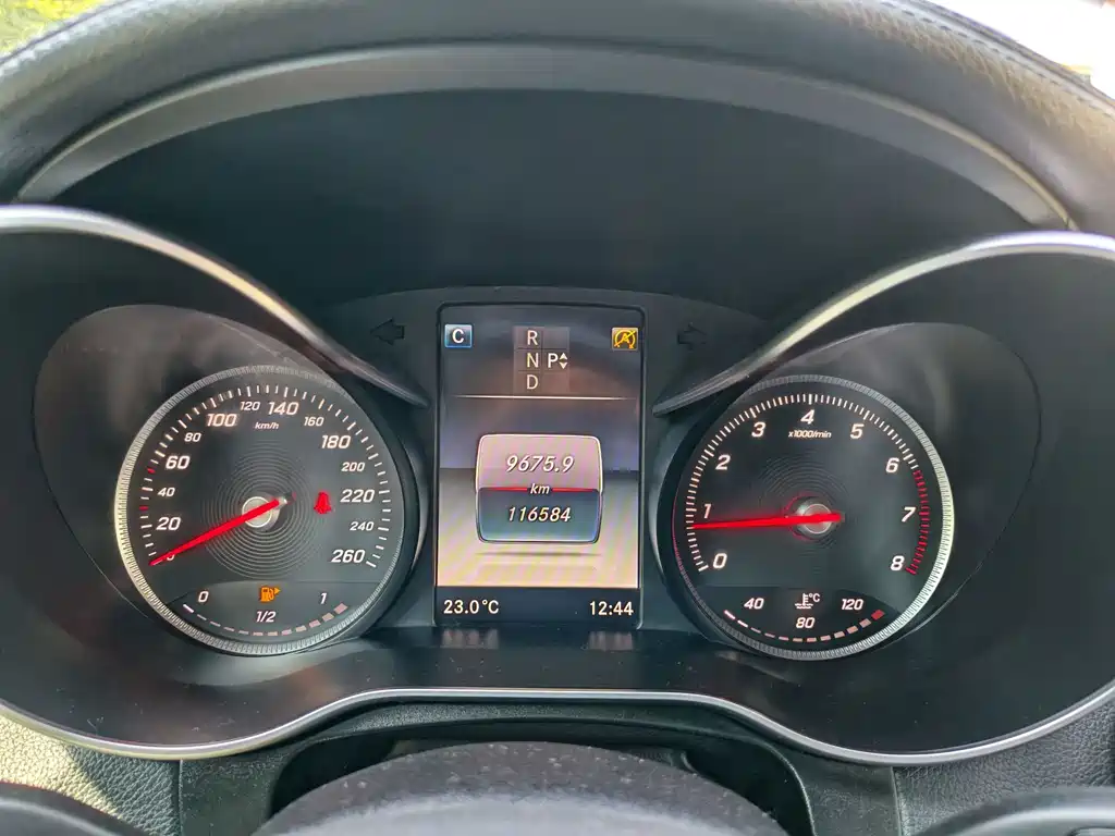 Mercedes-Benz GLC — миниатюра 11
