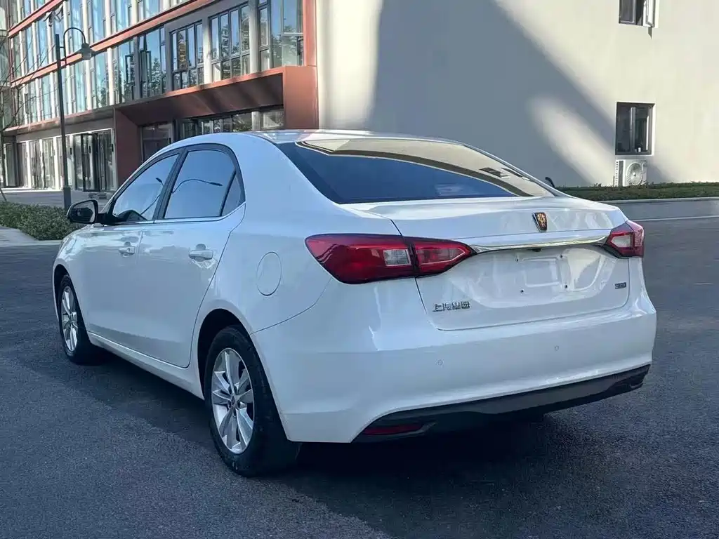 Roewe 360 — миниатюра 8