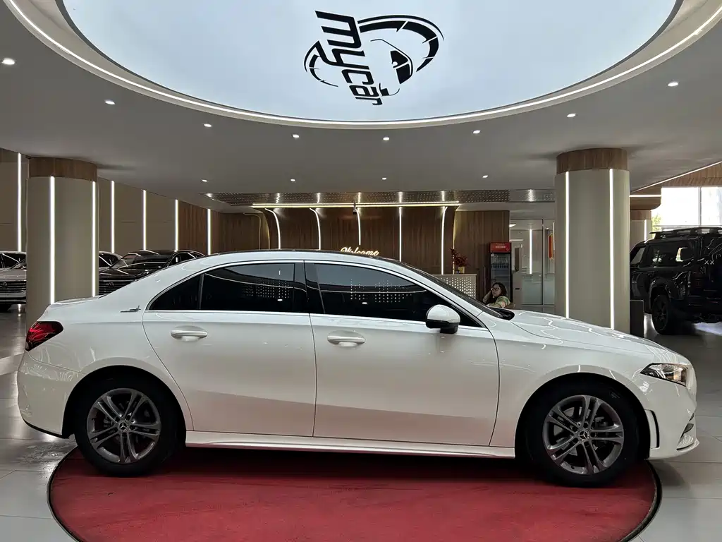 Mercedes-Benz A-Class — миниатюра 4