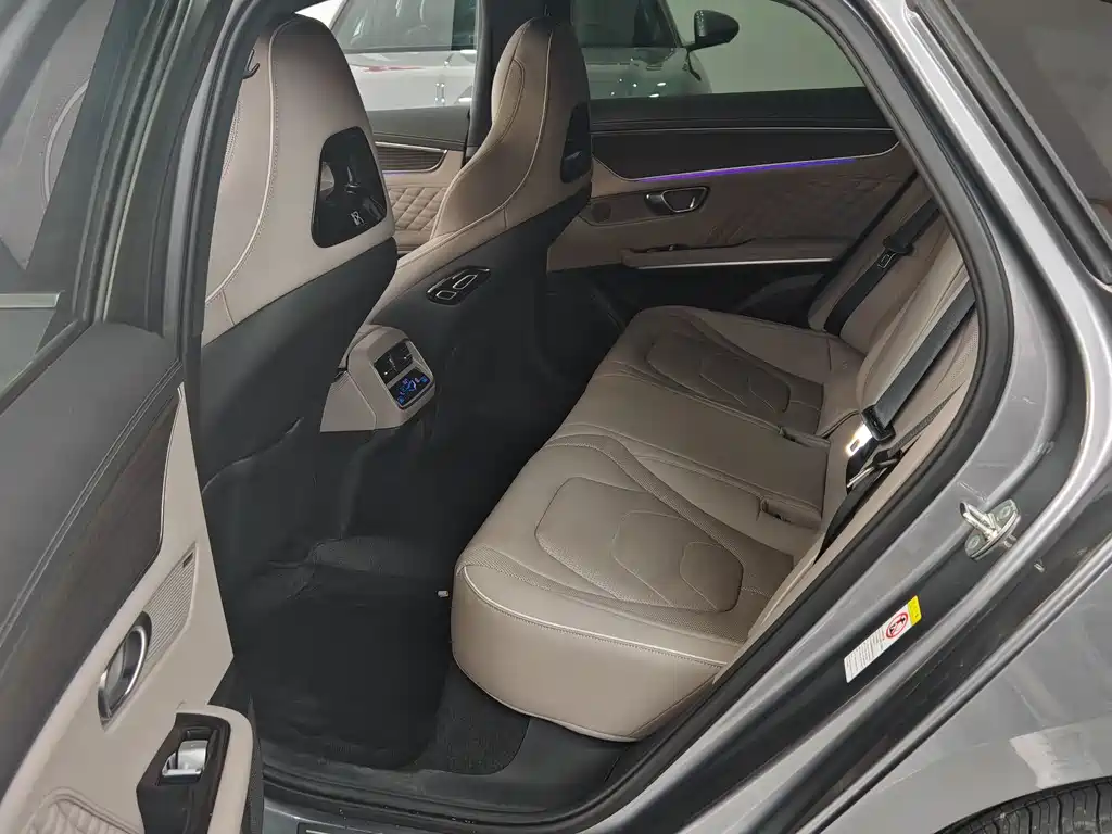 BYD Han — миниатюра 9